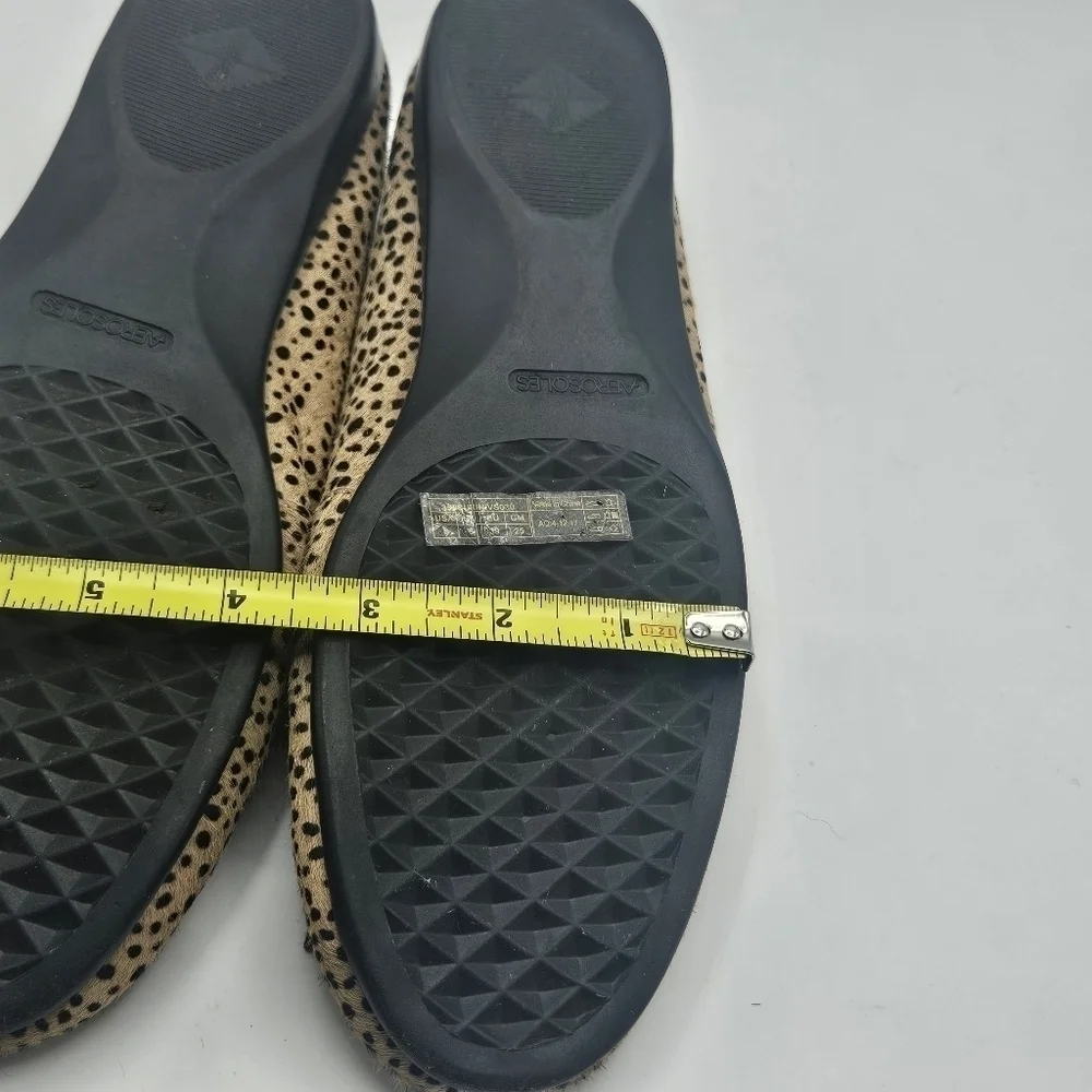 Aerosoles leopard print flats size 8